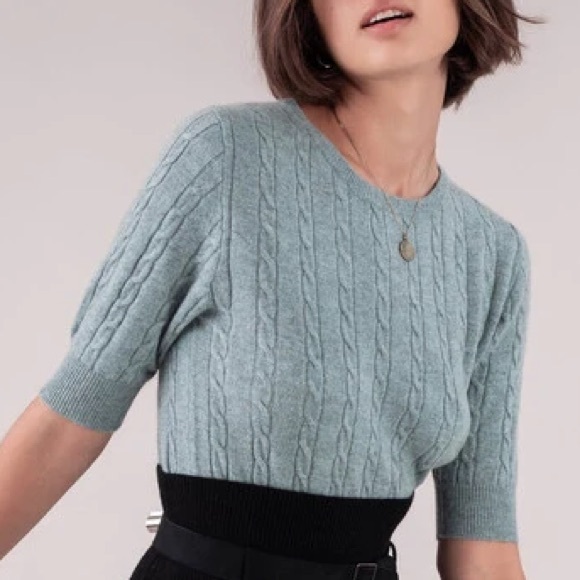 🇫🇷 Kujten 100% Cashmere Navy Cable Knit Short Sleeve Sweater - Picture 9 of 9